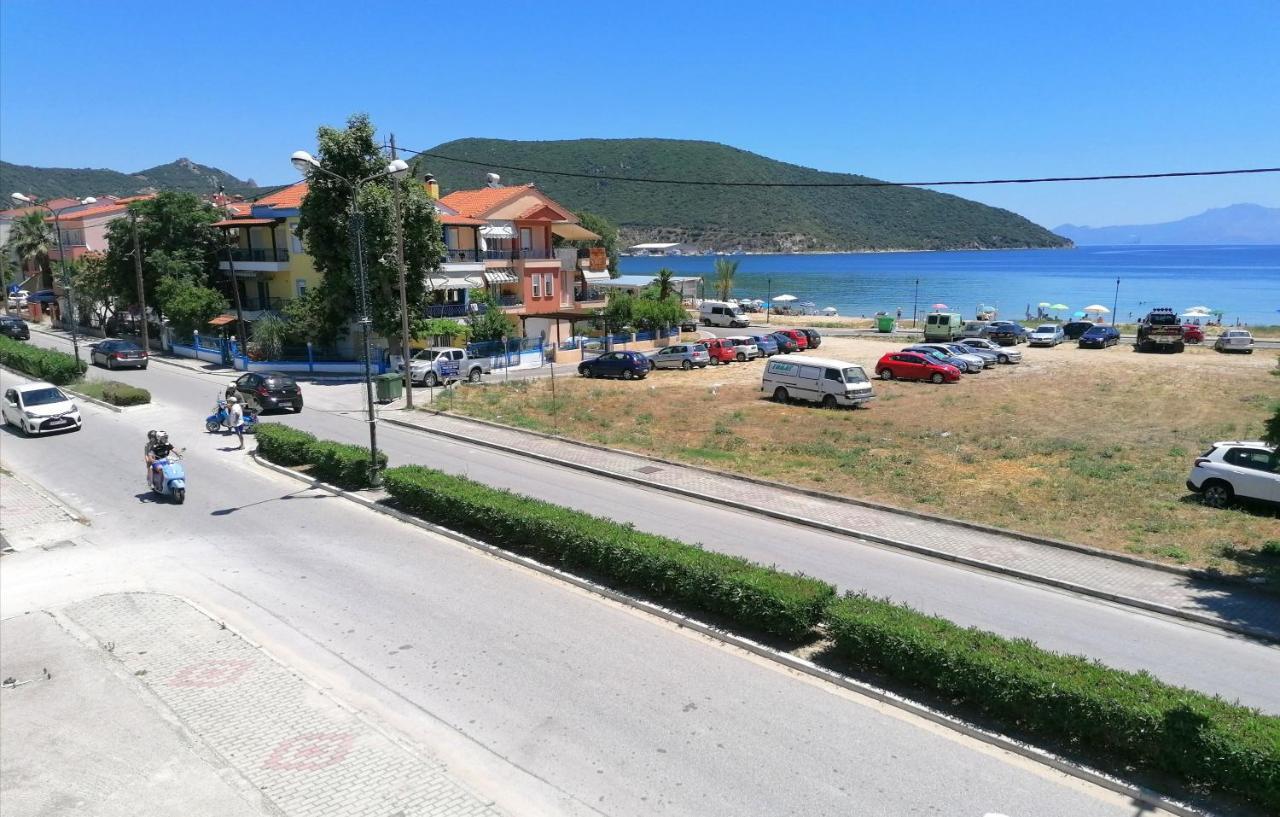 Myrsini'S Sea View Apartment Néa Péramos Bagian luar foto