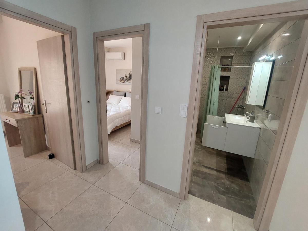 Myrsini'S Sea View Apartment Néa Péramos Bagian luar foto